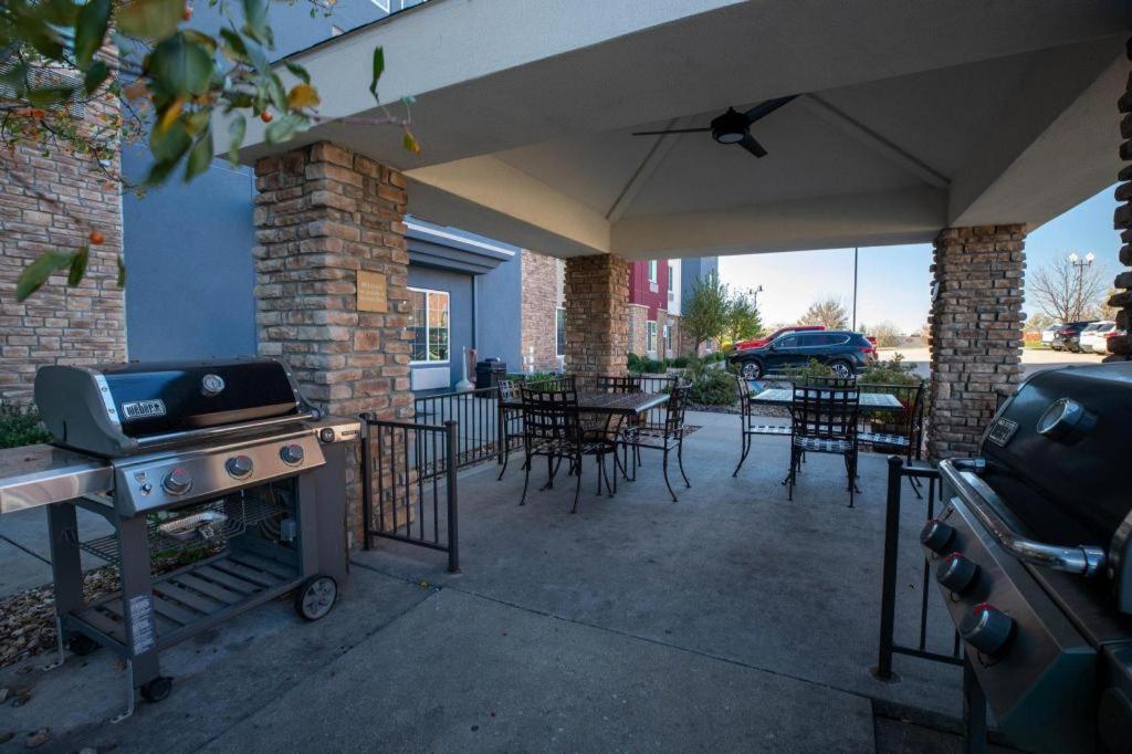 Candlewood Suites Saint Joseph By Ihg Extérieur photo