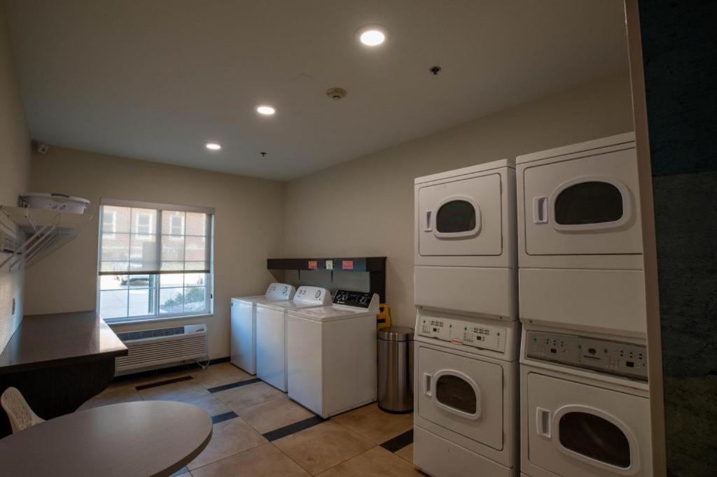 Candlewood Suites Saint Joseph By Ihg Extérieur photo