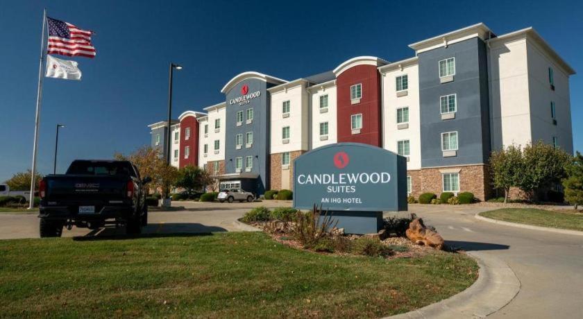 Candlewood Suites Saint Joseph By Ihg Extérieur photo