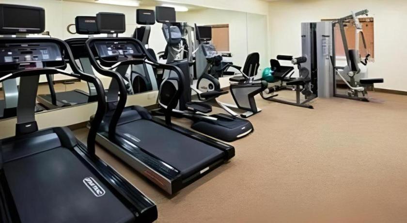 Candlewood Suites Saint Joseph By Ihg Extérieur photo